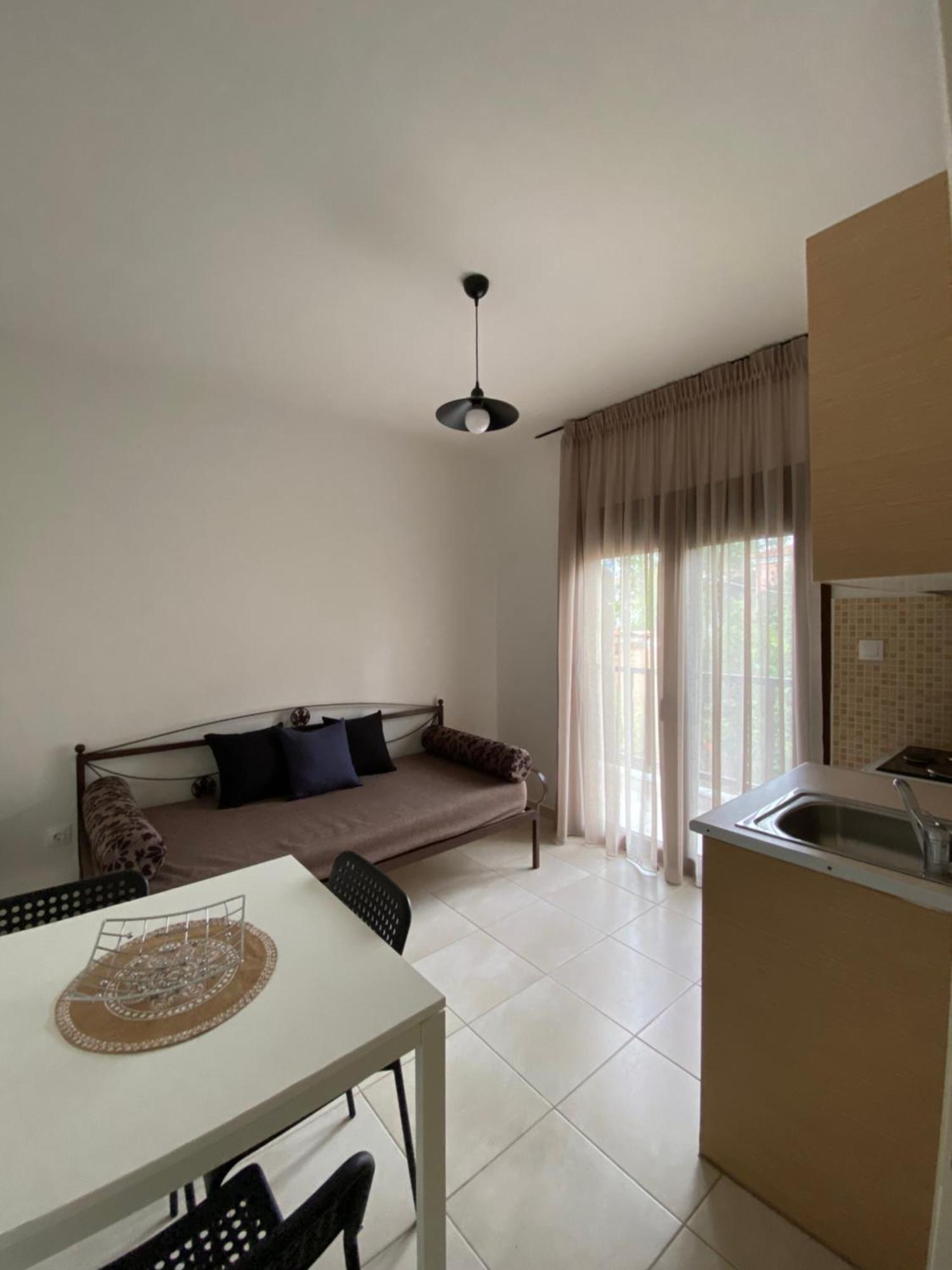 Georgoudi Apartments Nikíti Eksteriør bilde
