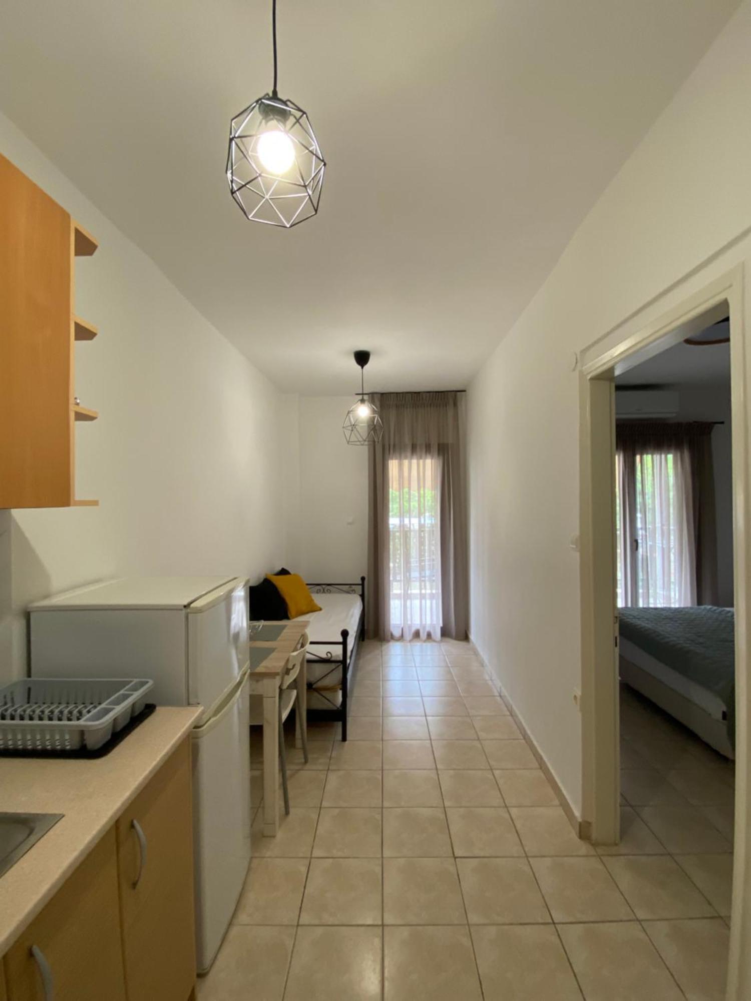 Georgoudi Apartments Nikíti Eksteriør bilde